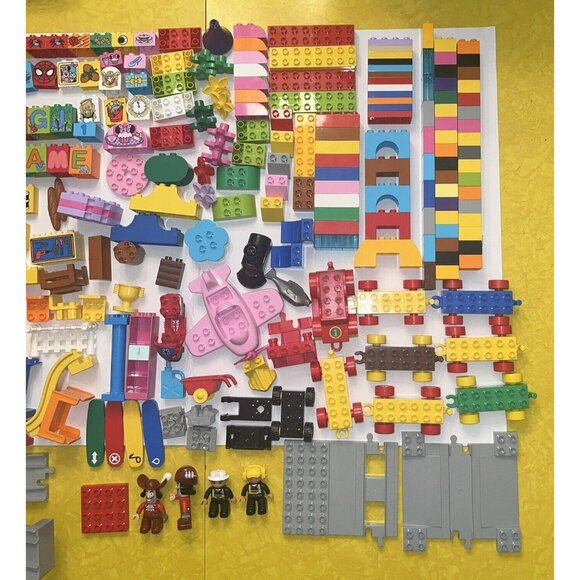 Lego DUPLO 7 lbs Bulk Train Figures Castle Auto ABC #s Flowers Bricks VTG & MOD - Picture 2 of 16